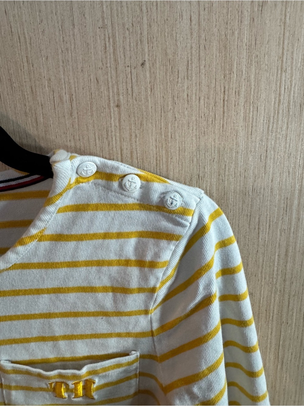 Tommy Hilfiger White & Yellow Striped Long-Sleeve Tee Size Small - Picture 3 of 5